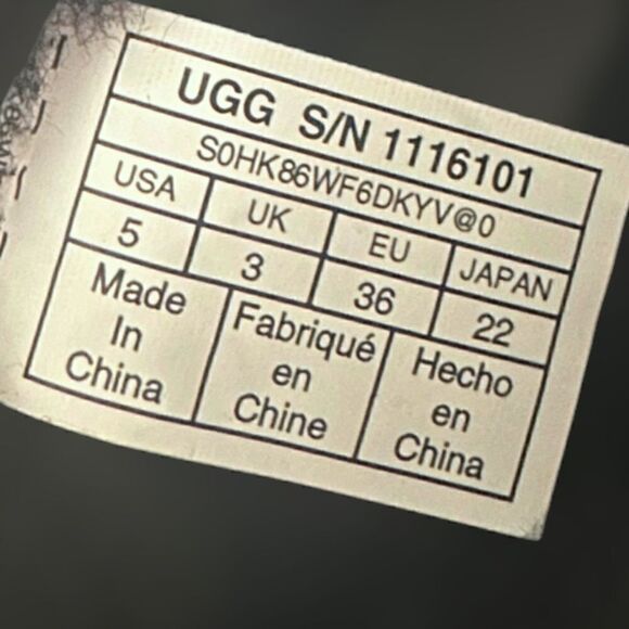 UGG Classic Tech Mini Waterproof Suede Winter Boots Size 5 - Picture 11 of 13